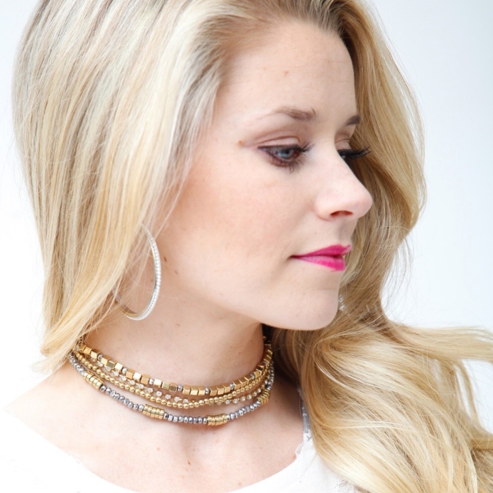🌟 four strand metallic bead choker!! 🌟